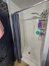 shower of the bathroom