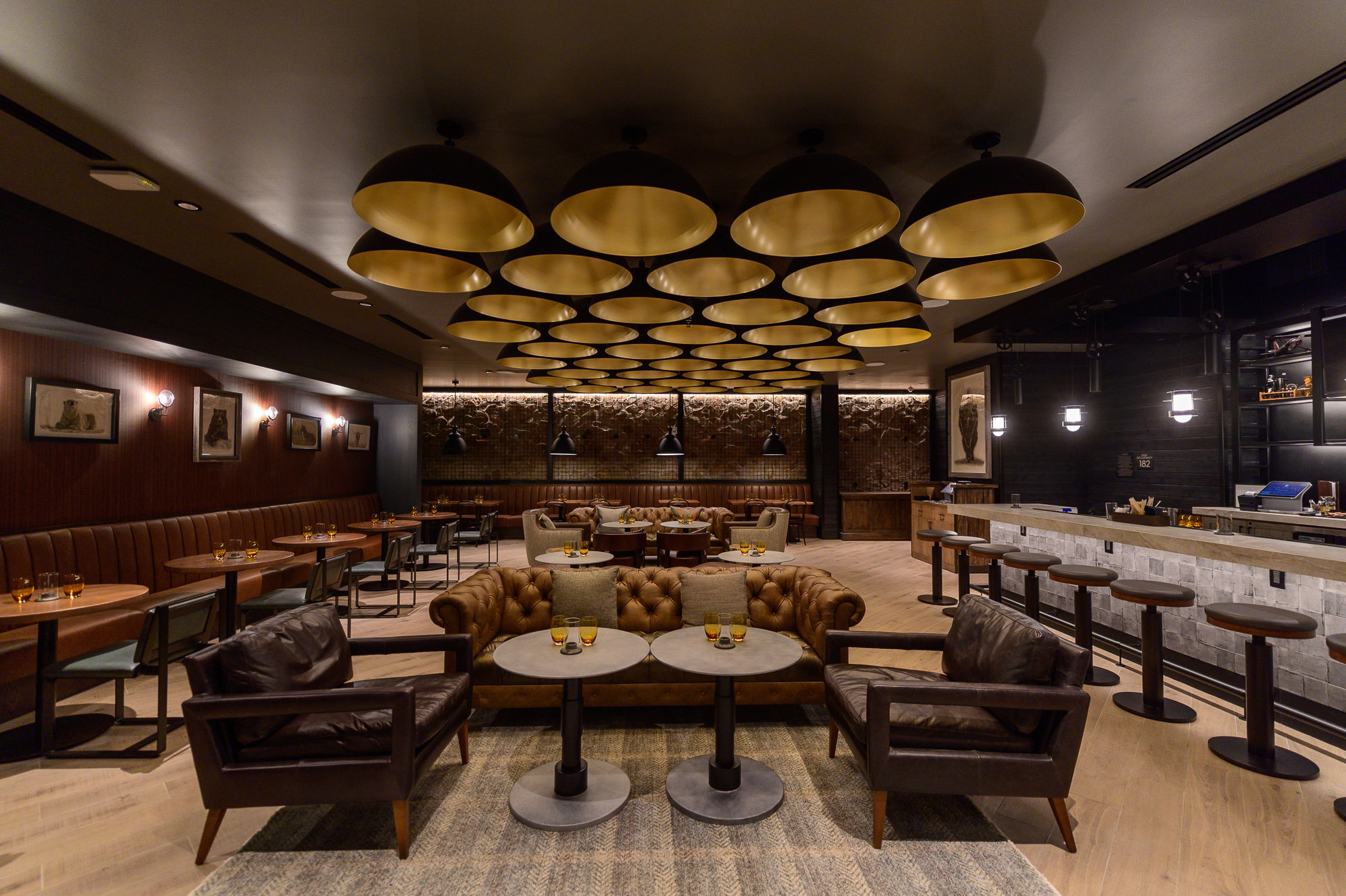 Hidden Ace Bar w/live entertainment