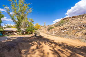 View of dirt / gravel road