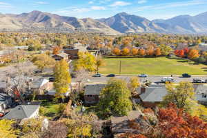 Aerial view from West to the mountains in the East