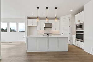 Photo of another home of the same floor plan. Colors and options may vary.