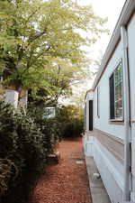 View of home's exterior