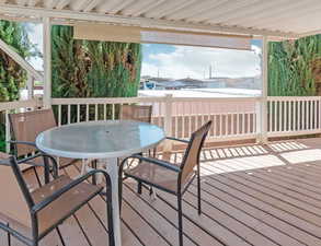 Deck with outdoor dining area