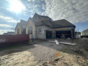 View of home's exterior