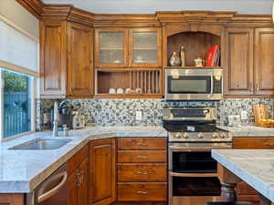 Large Kitchen with beautiful upgrades