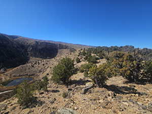 Amazing Views of the river, mountains & valley below!