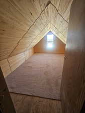 2 Loft rooms with extra space for beds or storage!