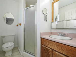 Private Master Bath - Upper Level