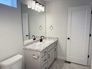 Upstairs Hallway Bathroom