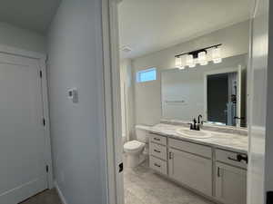 Upstairs Hallway Bathroom