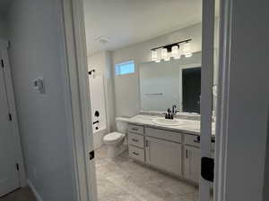 Upstairs Hallway Bathroom