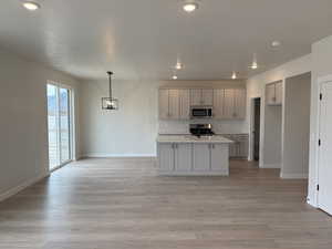 Kitchen & Living room