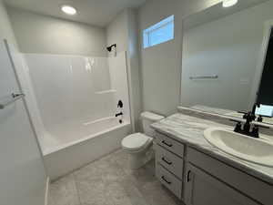 Upstairs Hallway Bathroom