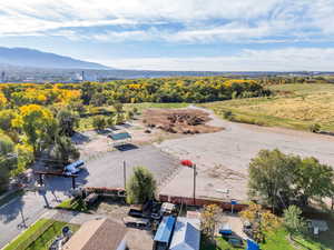 Observatory Park & Aerial view of a mountain backdrop