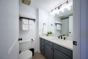 Upstairs full bathroom