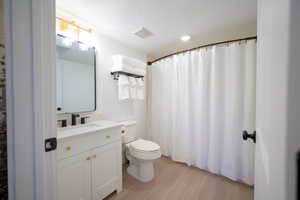 Basement full bathroom