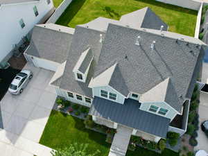 Aerial view of property and surrounding area