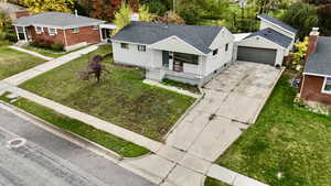 Aerial view of property and surrounding area