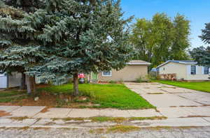 View of front of property with driveway