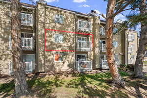 View of apartment building / complex