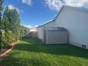 View of side of home