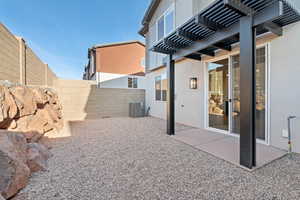 *Photo of a similar unit