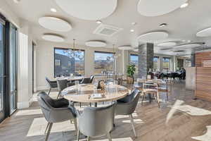 Restaurant / Bar with stunning views