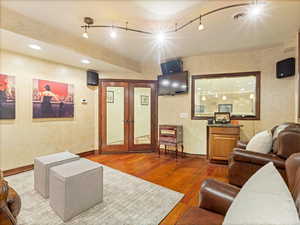 Cigar Lounge - Fully Ventilated