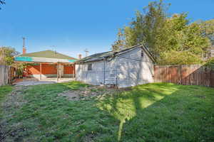 Oversized 1-Car Garage
