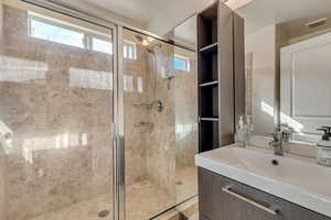 3/4 guest bathroom with Sand & Swirl finishes, and upgrade cabinets