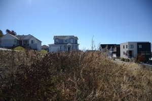 View of yard featuring a residential view
