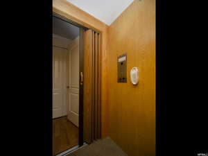 Hall featuring elevator