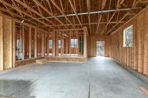 Miscellaneous room with concrete flooring