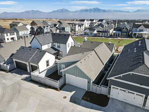 Bird's eye view of a mountainous background