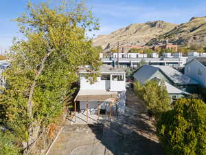 Bird's eye view of a mountain backdrop