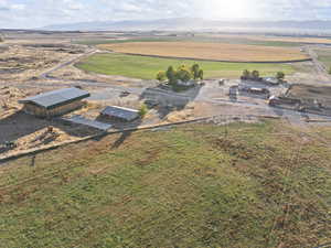 Aerial view of sparsely populated area featuring mountains