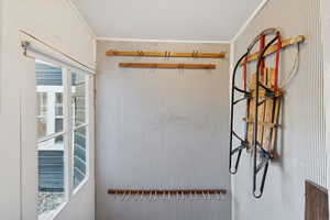 Detailed view of crown molding