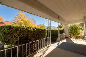 Balcony featuring a mountain view