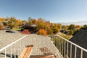 Balcony with a mountain view and a residential view