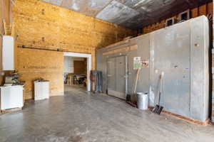 Misc room featuring a garage