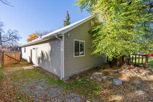 View of home's exterior