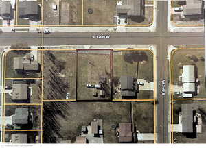 Aerial view of property's location featuring property parcel outlined
