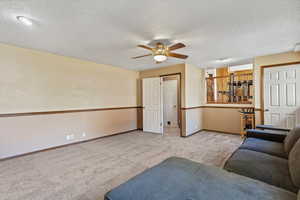 NEW carpet! Fiber internet.