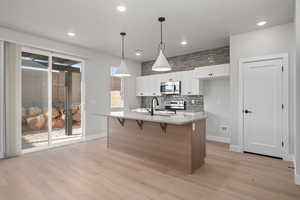 *Photo of a similar unit