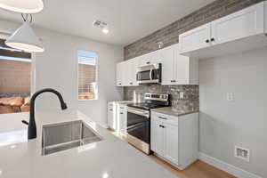 *Photo of a similar unit