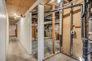 Misc room with concrete flooring