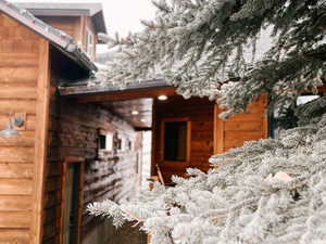 View of home's exterior