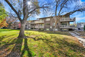 View of apartment building / complex