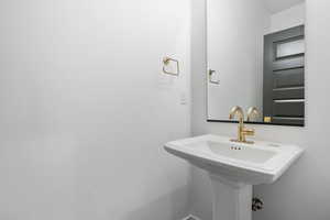 Bathroom with a sink