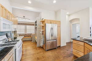 Open, thoughtful plan design for main level living